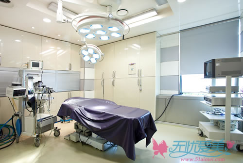 韩国原辰整形外科医院手术室