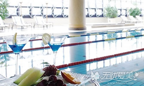 韩国ritzcarlton酒店游泳馆
