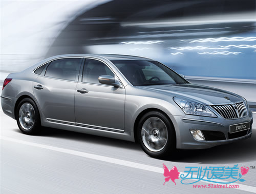 雅科仕轿车