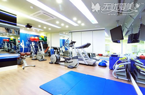 韩国巴诺巴奇整形医院的健身房