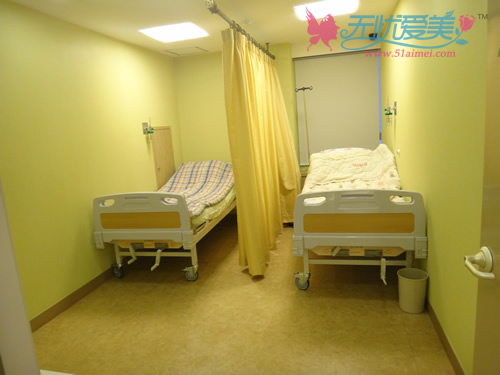 韩国4月31日整形医院术后患者恢复室